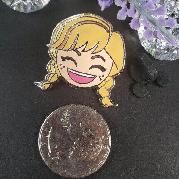 Disney Anna Frozen Trading Pin Laughing Emoji Princess Badge Brooch Lapel Pin - Picture 2 of 5